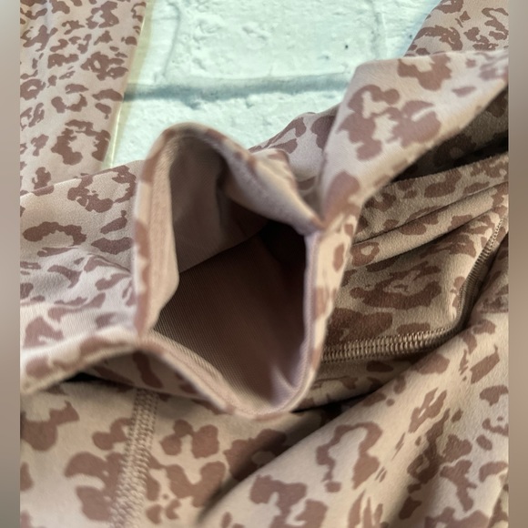 Athleta Elation Ultra High Rise Leggings Size XS Leopard Print - Picture 6 of 9